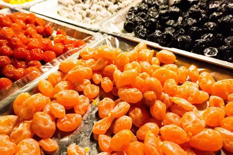Elderly Health: Discovering the Nutritional Power of Raisins