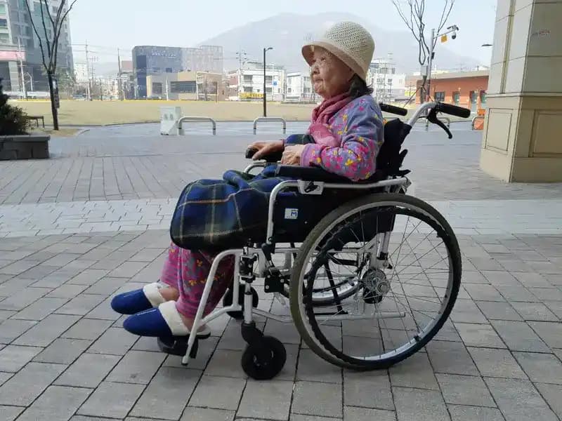 Comprehensive Guide to Wheelchair Rental: Ensuring Mobility and Independence